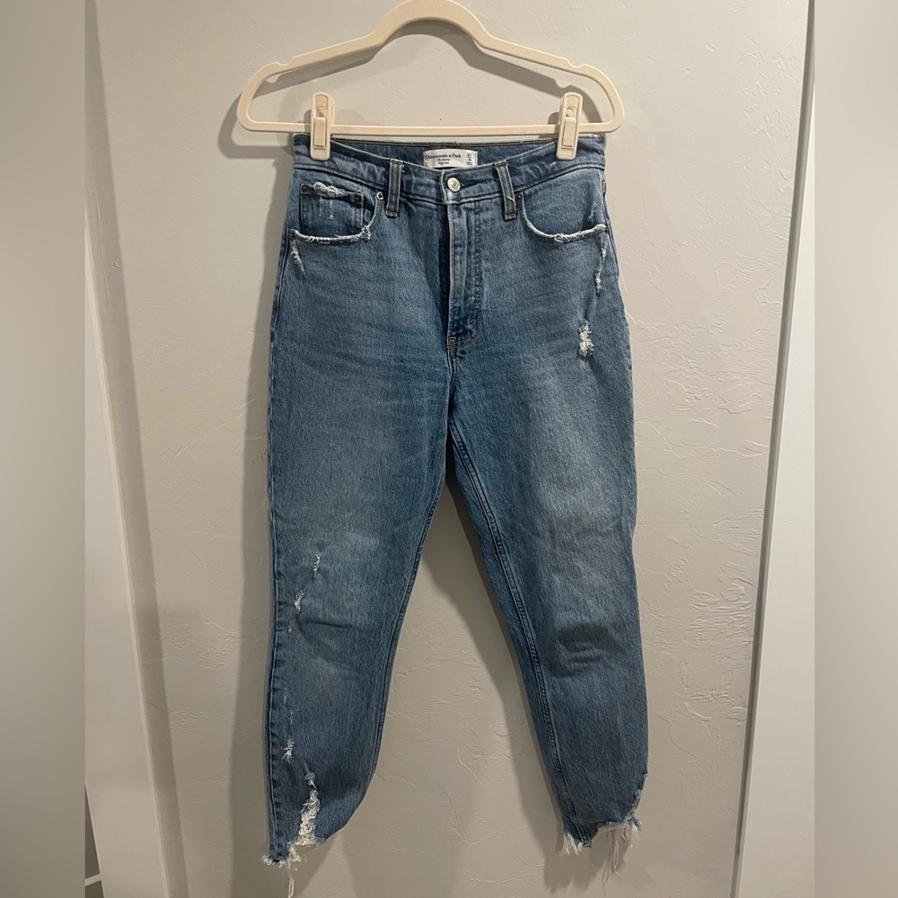 The Skinny High Rise - Abercrombie & Fitch - Size 27